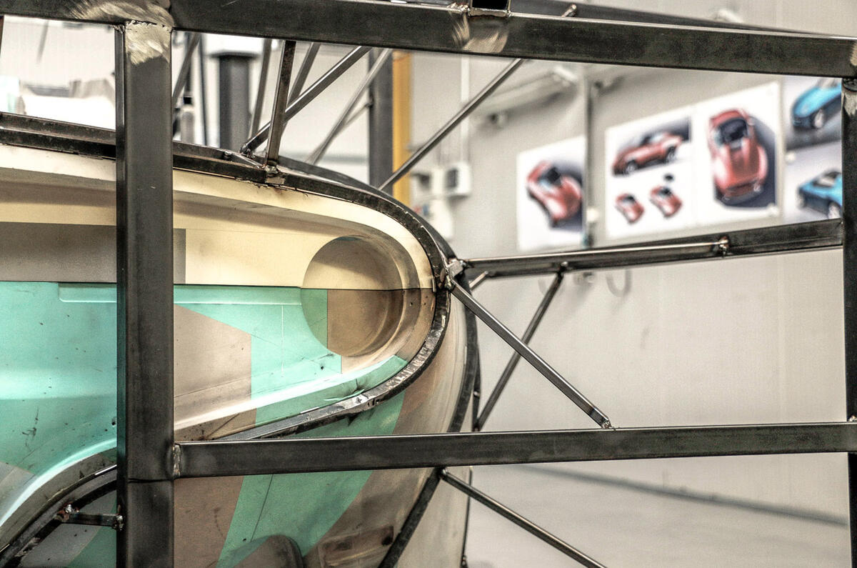 Coachbuilders web 168