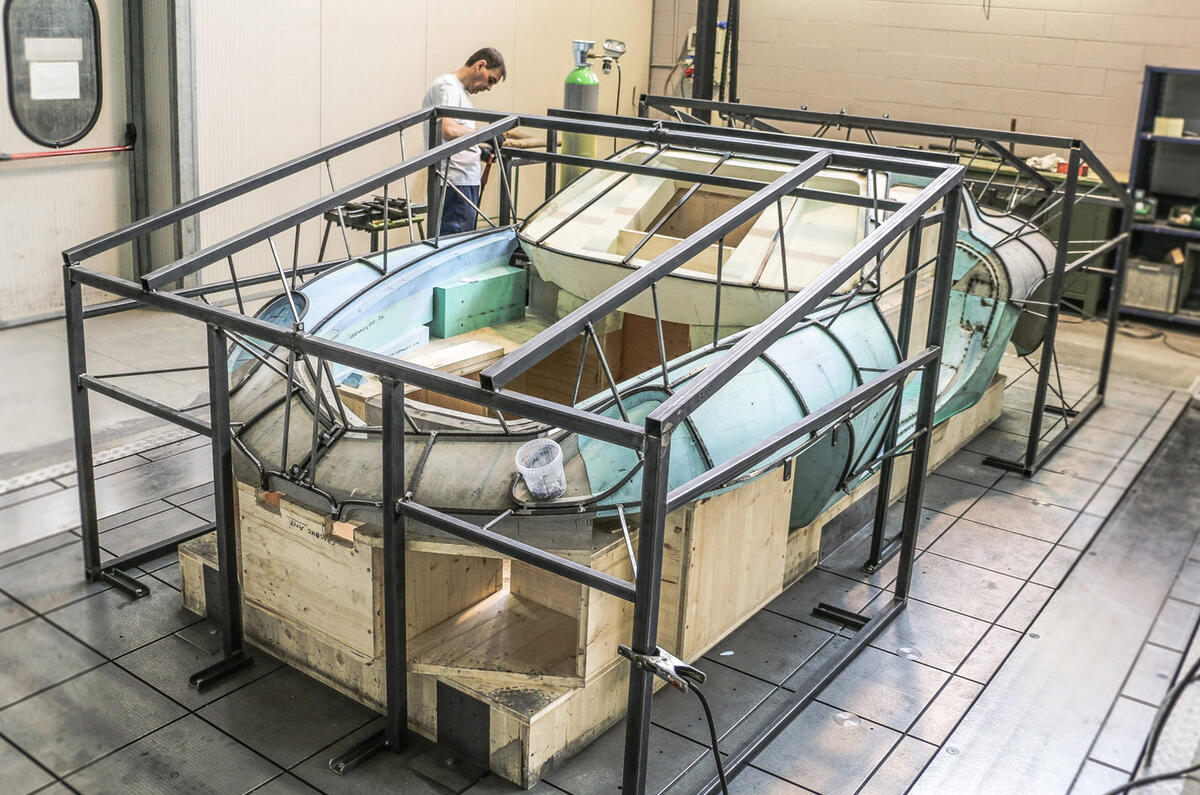 Coachbuilders web 169