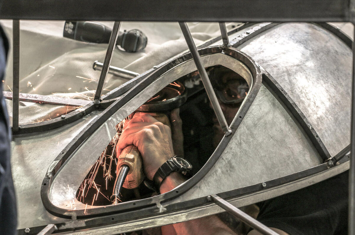 Coachbuilders web 172