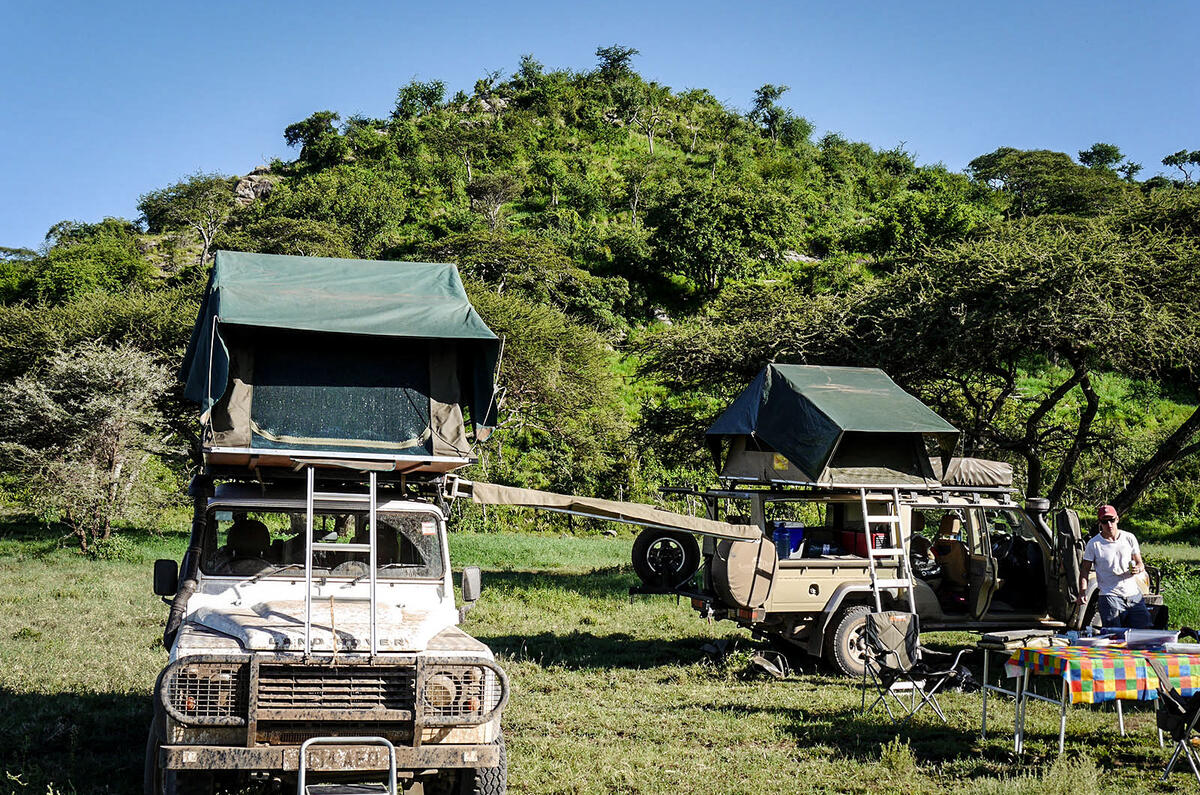 Defender africa rw blog 100