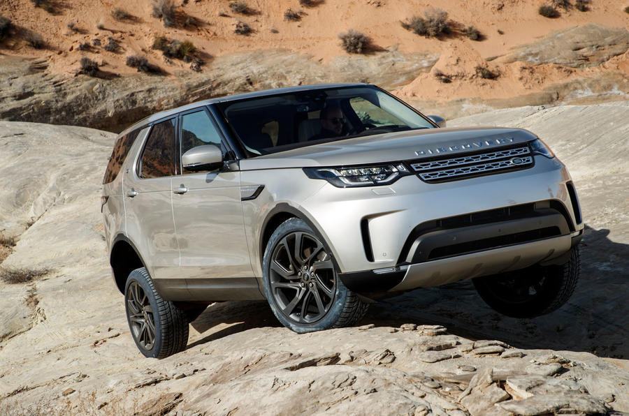 2017 Land Rover Discovery off-roading