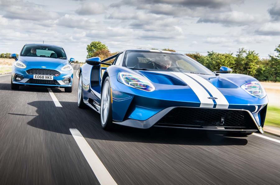 Ford GT vs Fiesta ST