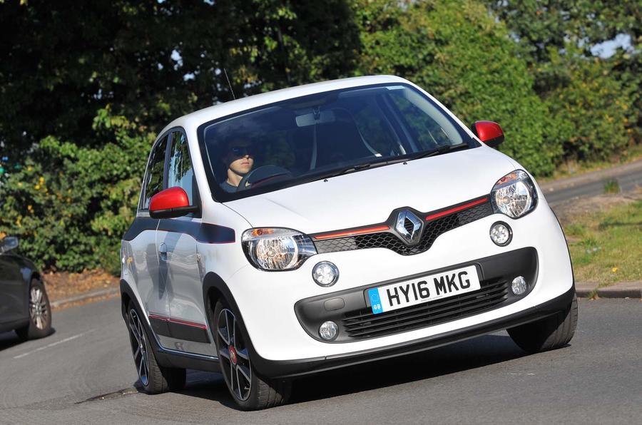 Renault Twingo cornering - front