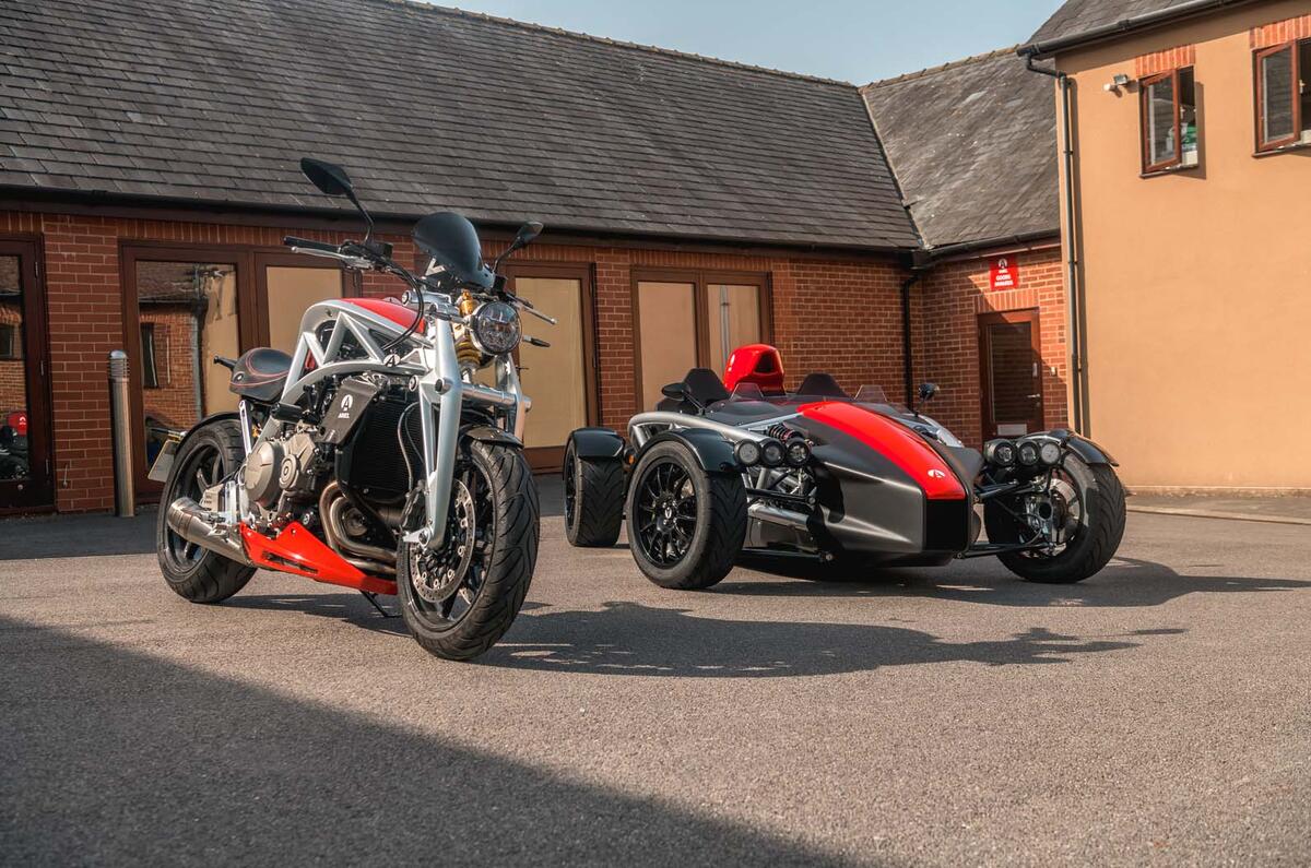 Ariel Atom 4 vs Ariel Ace