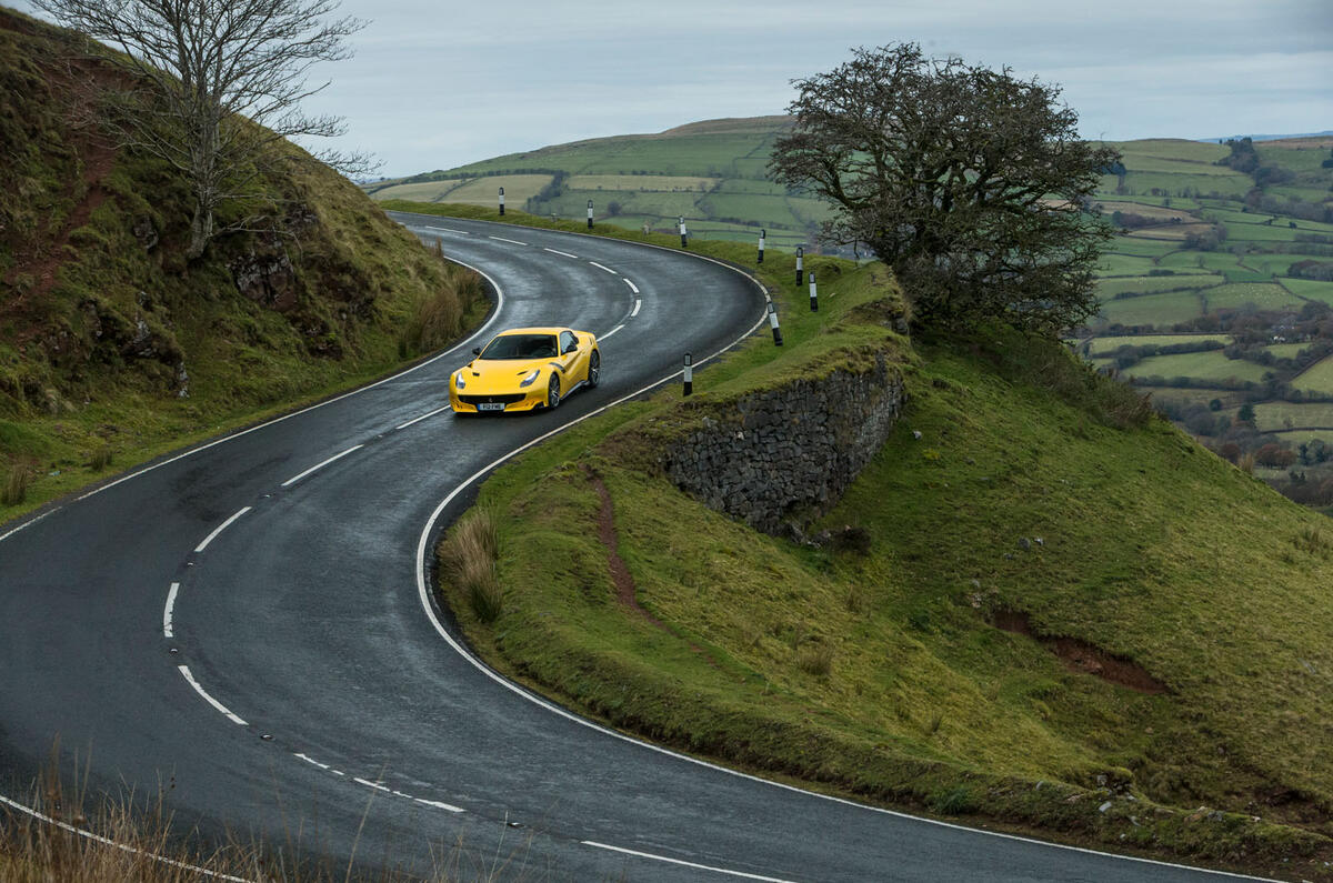 Ferrari f12 tdf ll web 0123