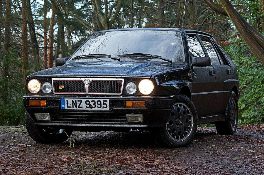 Lancia Delta HF Integrale front three quarter static