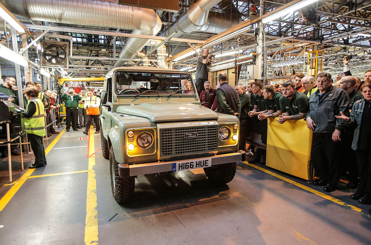 Lrdefender final 426