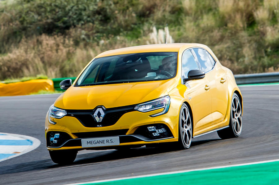 Renault Megane RS Trophy cornering