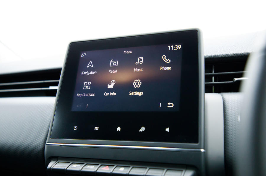 Renault Clio infotainment