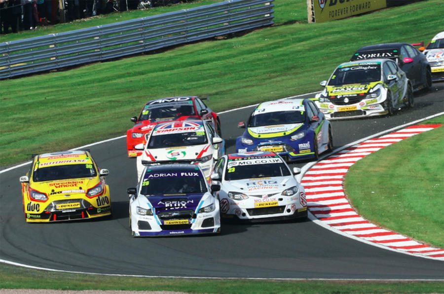 BTCC racing