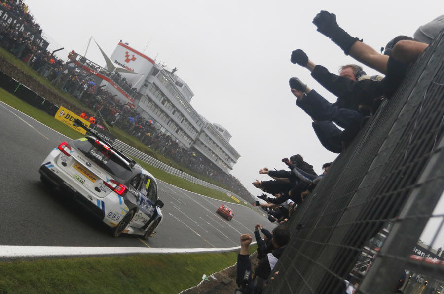 Subaru driver Ash Sutton clinches the 2017 BTCC title