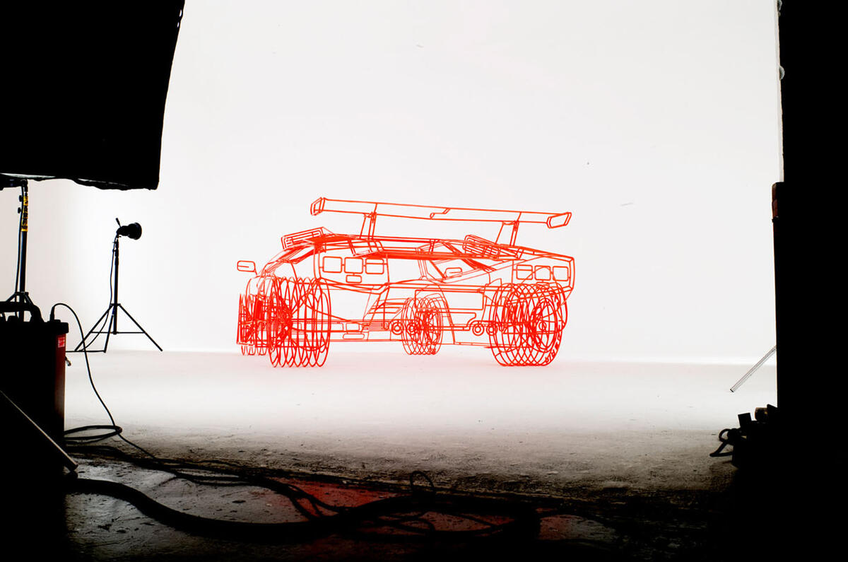 Wire scultptures 0118