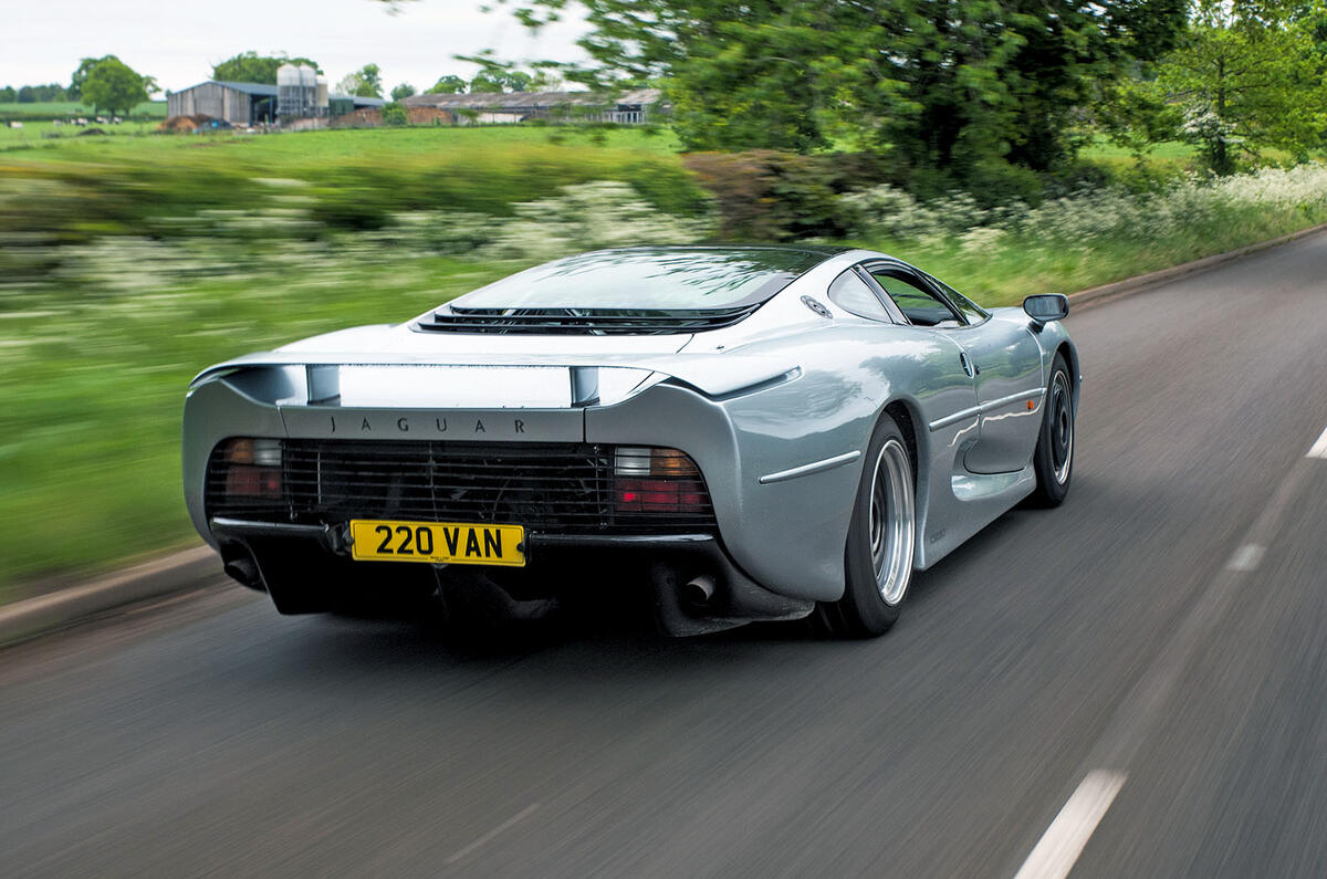 Xj220 387