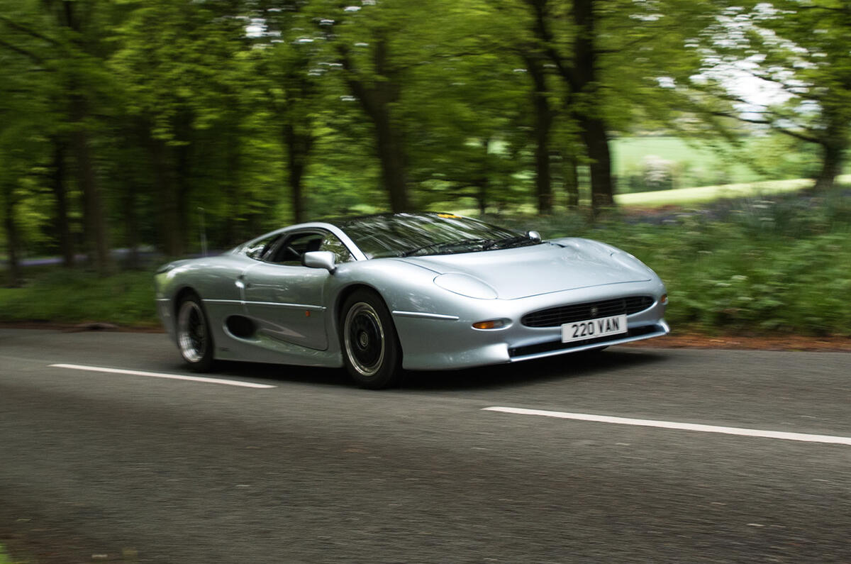 Xj220 388