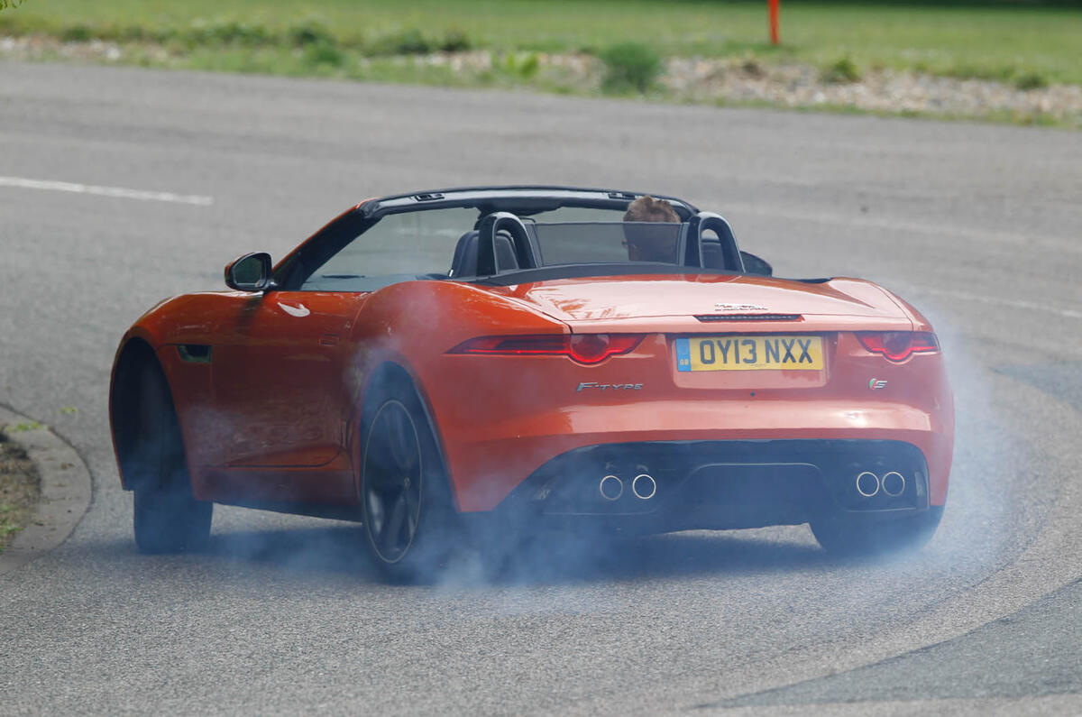 Jaguar f type road test 02 0