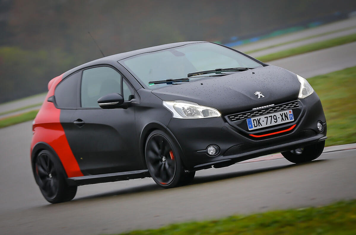 Peugeot 208 GTi 30th Anniversary