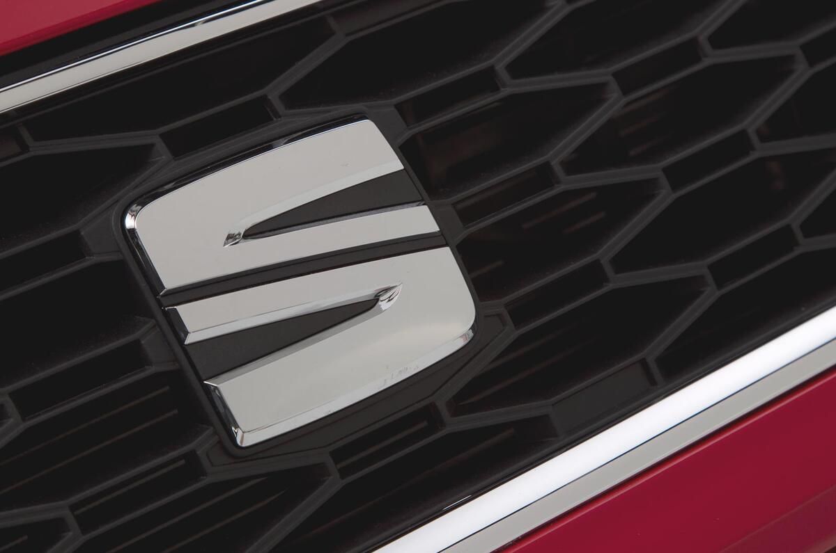 Seat logo