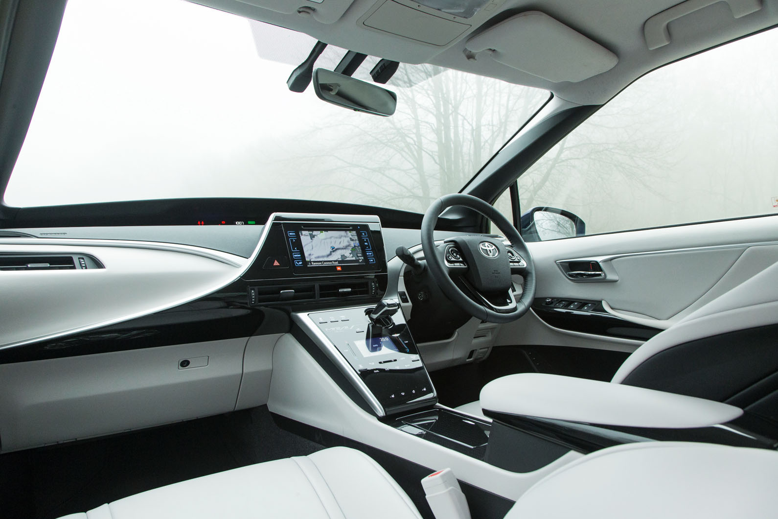 Toyota Mirai interior