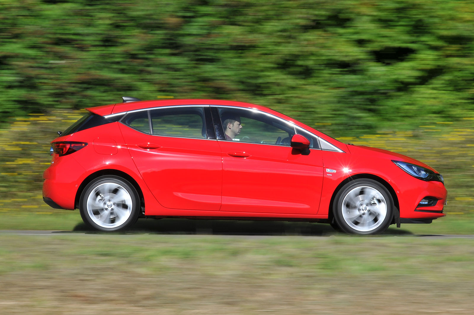 Vauxhall Astra side profile