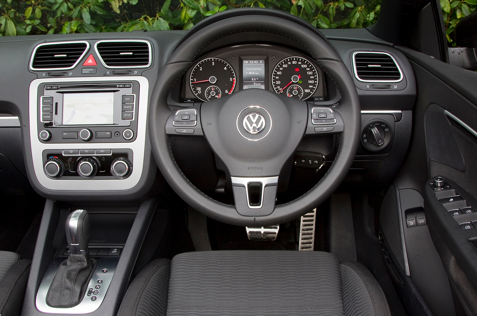 Volkswagen Eos dashboard