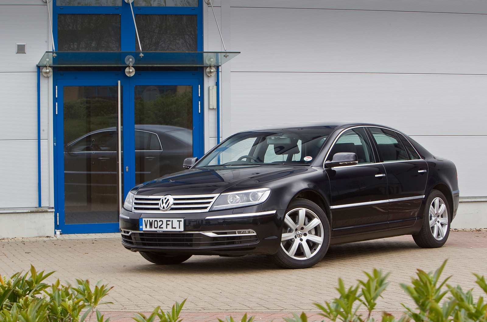 2 star Volkswagen Phaeton