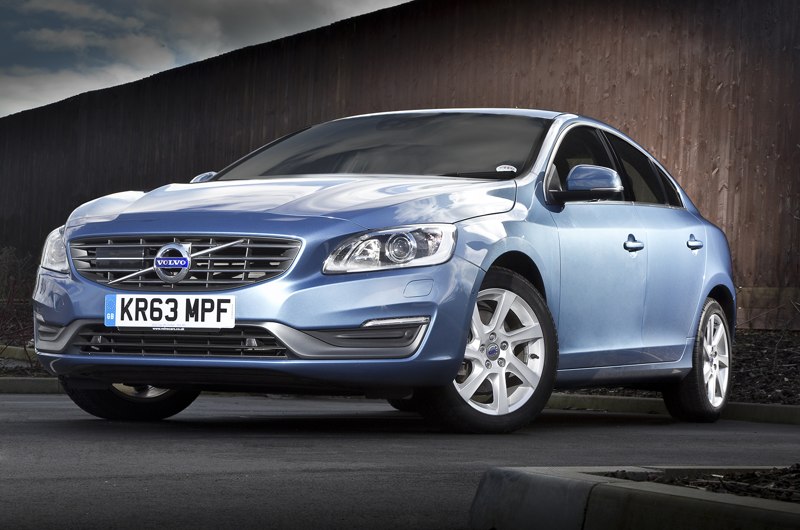 4 star Volvo S60