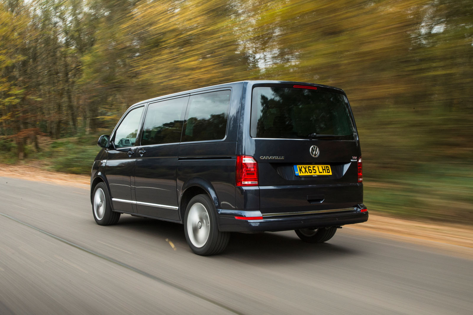 Volkswagen Caravelle T6 rear 